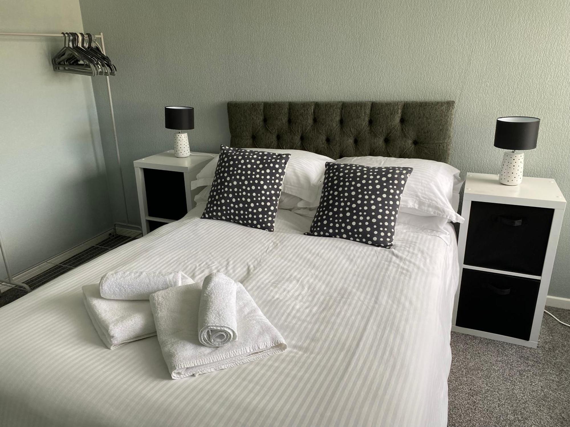 Quiet Ground Floor Apartment With Parking Morecambe Ngoại thất bức ảnh