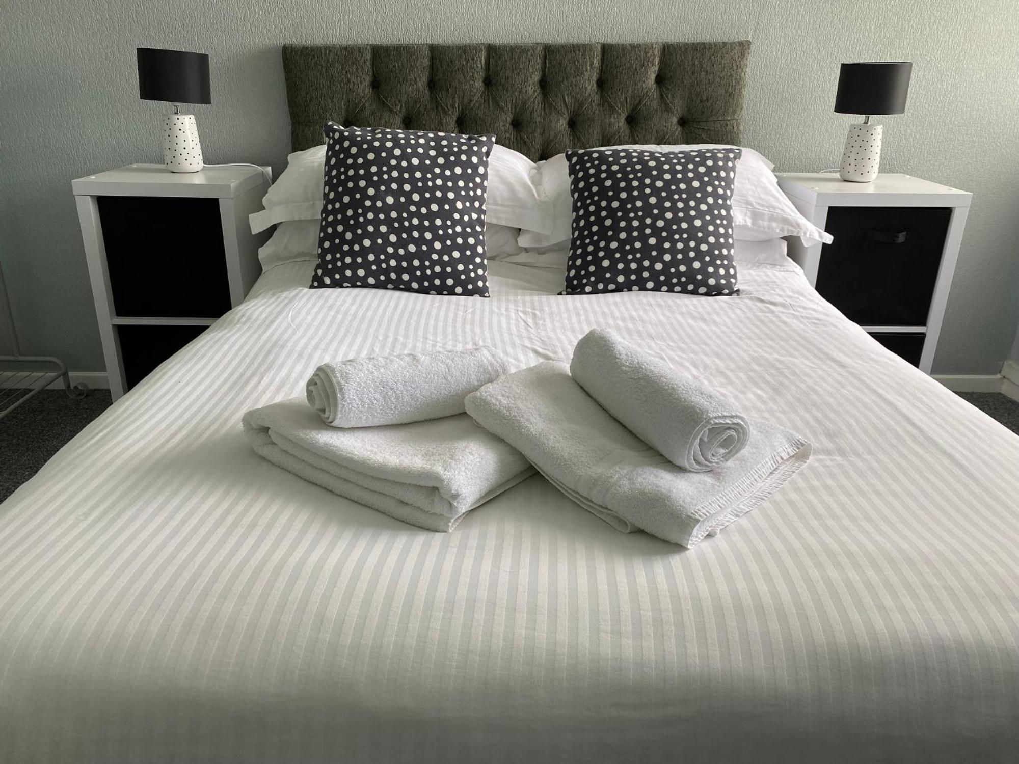 Quiet Ground Floor Apartment With Parking Morecambe Ngoại thất bức ảnh